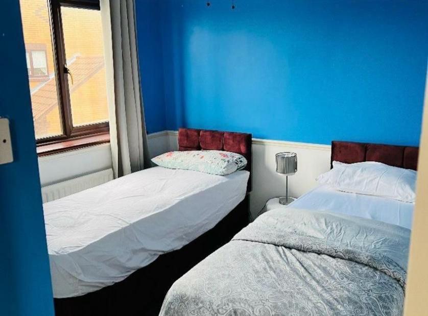 Clove, 3-4 Bed House With Garden, Free Parking, Sleeps 9 In Grays & Chafford Hundred Stifford מראה חיצוני תמונה