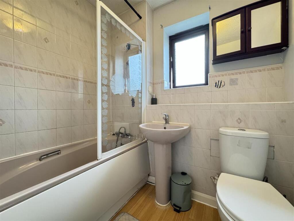 Clove, 3-4 Bed House With Garden, Free Parking, Sleeps 9 In Grays & Chafford Hundred Stifford מראה חיצוני תמונה